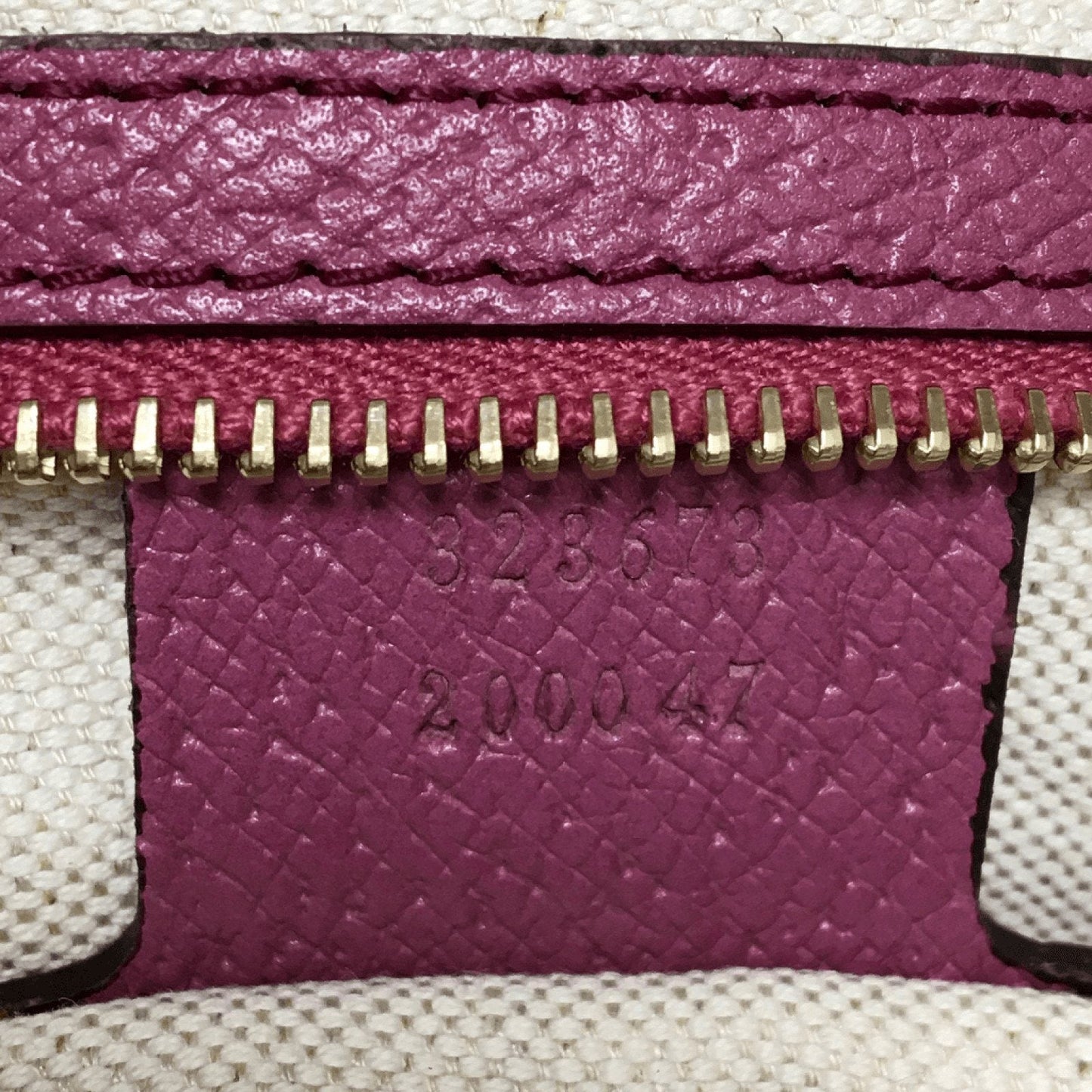 Gucci GG Fuschia Bree
