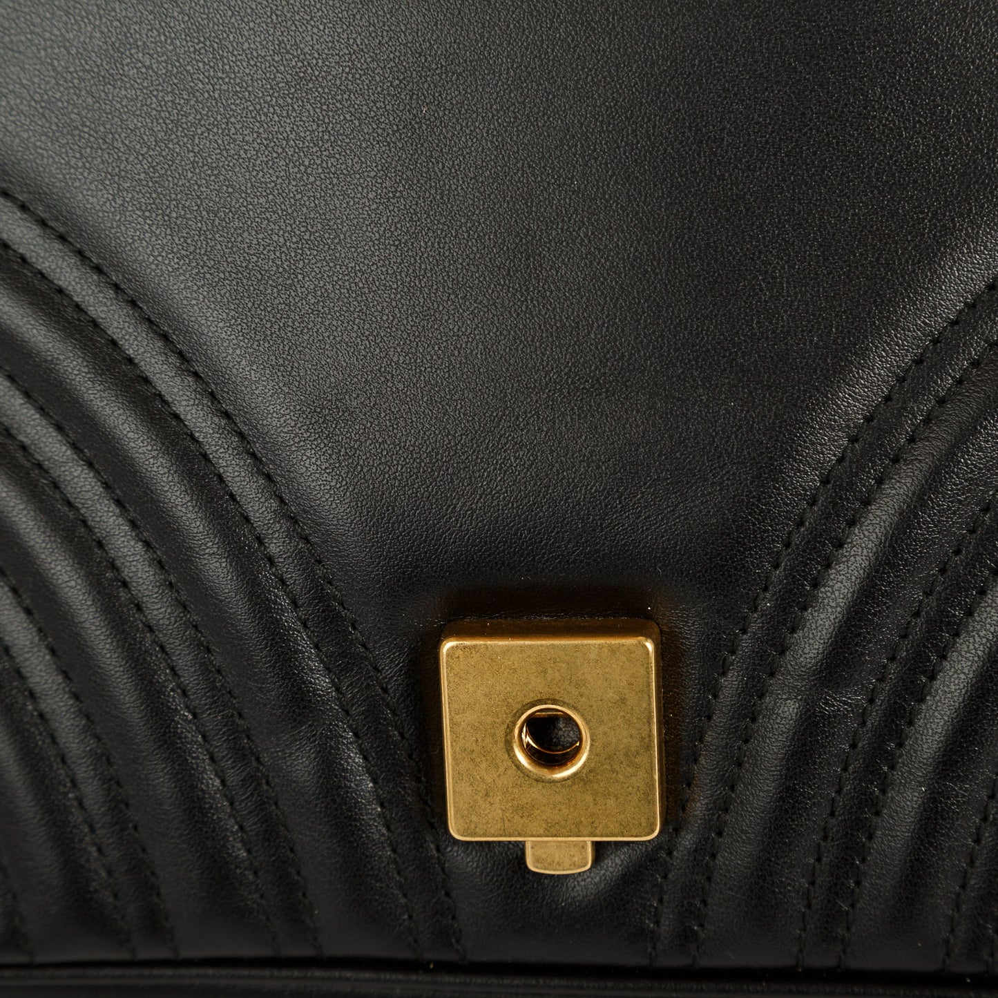 Gucci GG Marmont Matelasse Small Shoulder Bag
