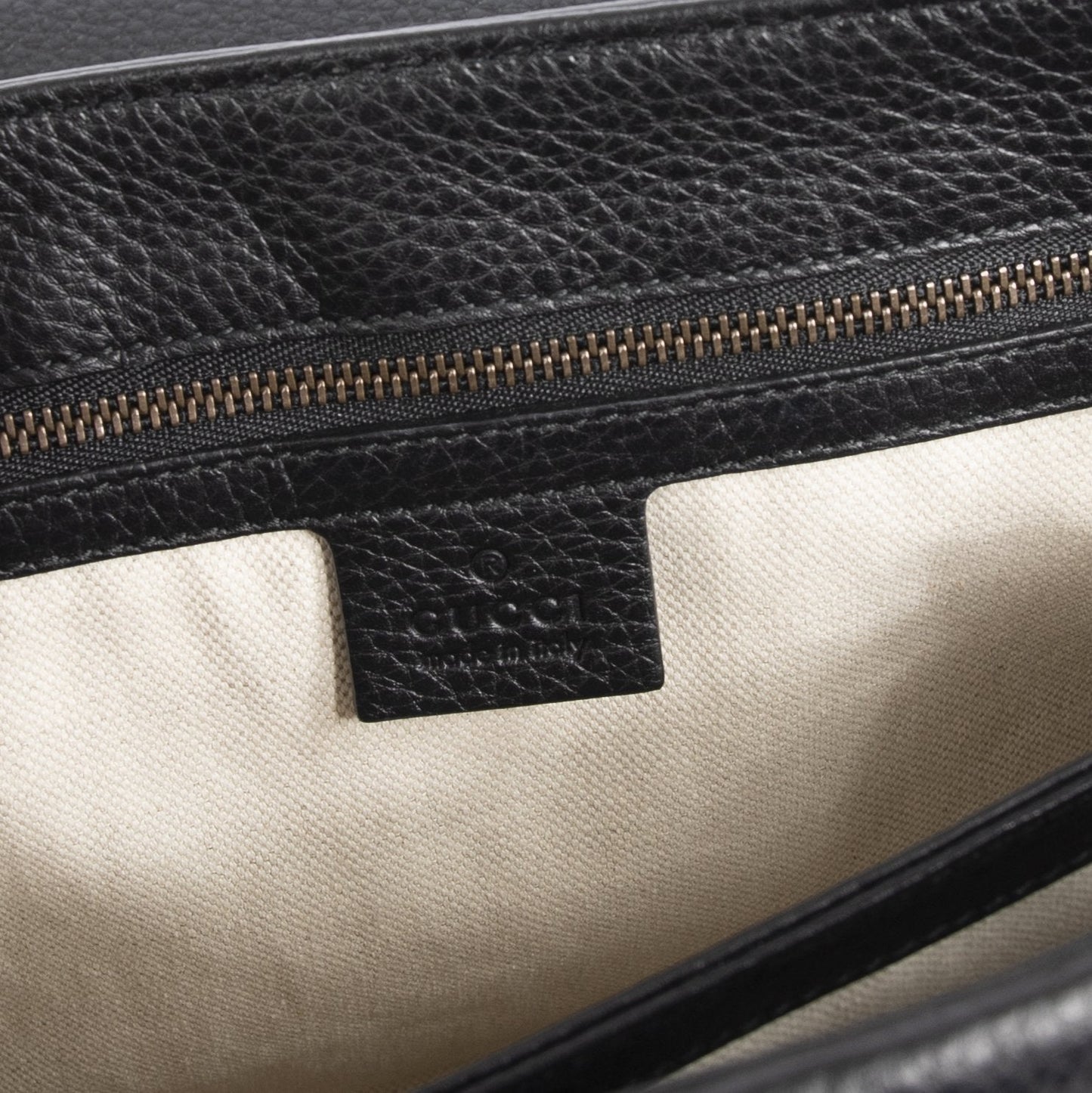 Gucci GG Marmont Shoulder Bag