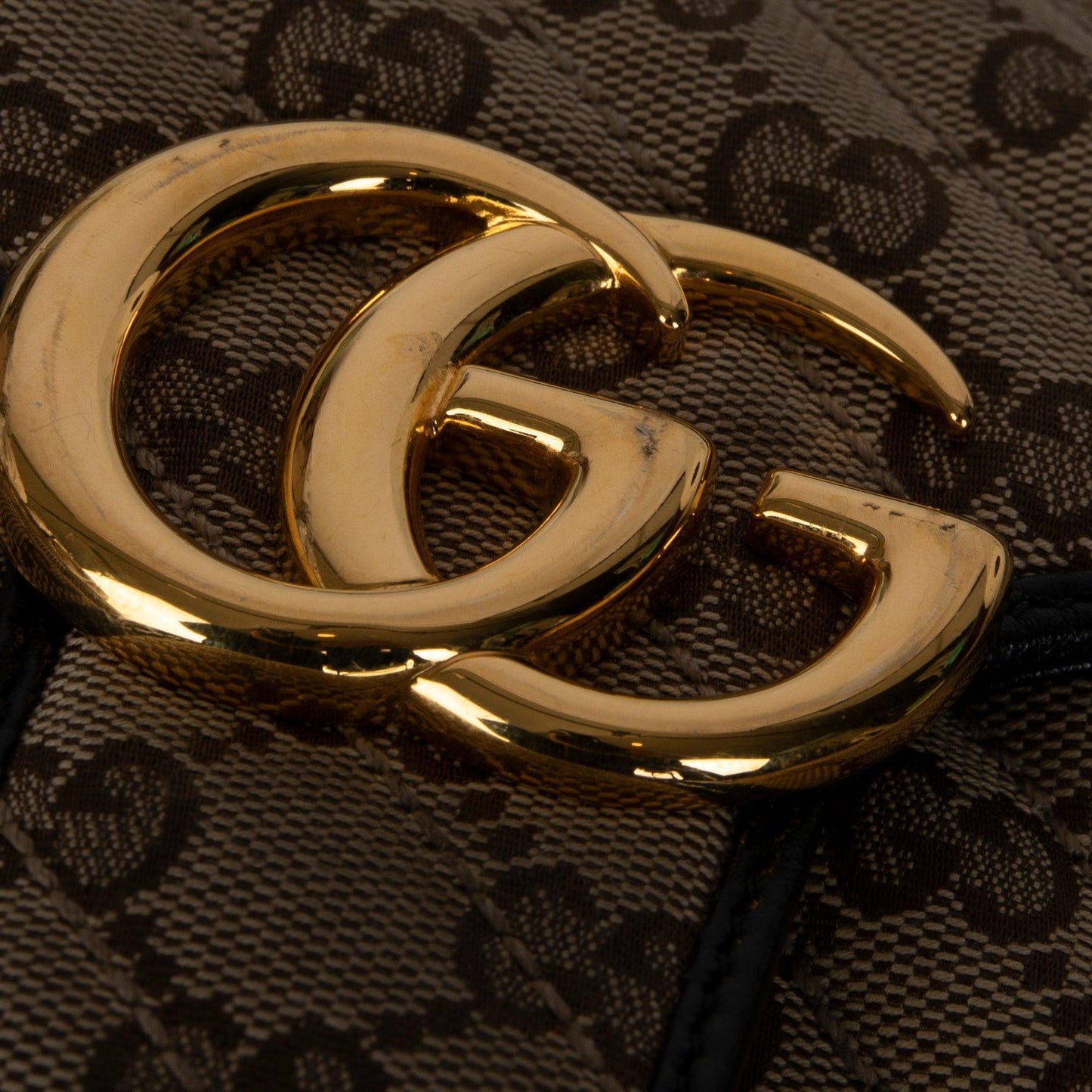 Gucci GG Marmont Small Shoulder Bag