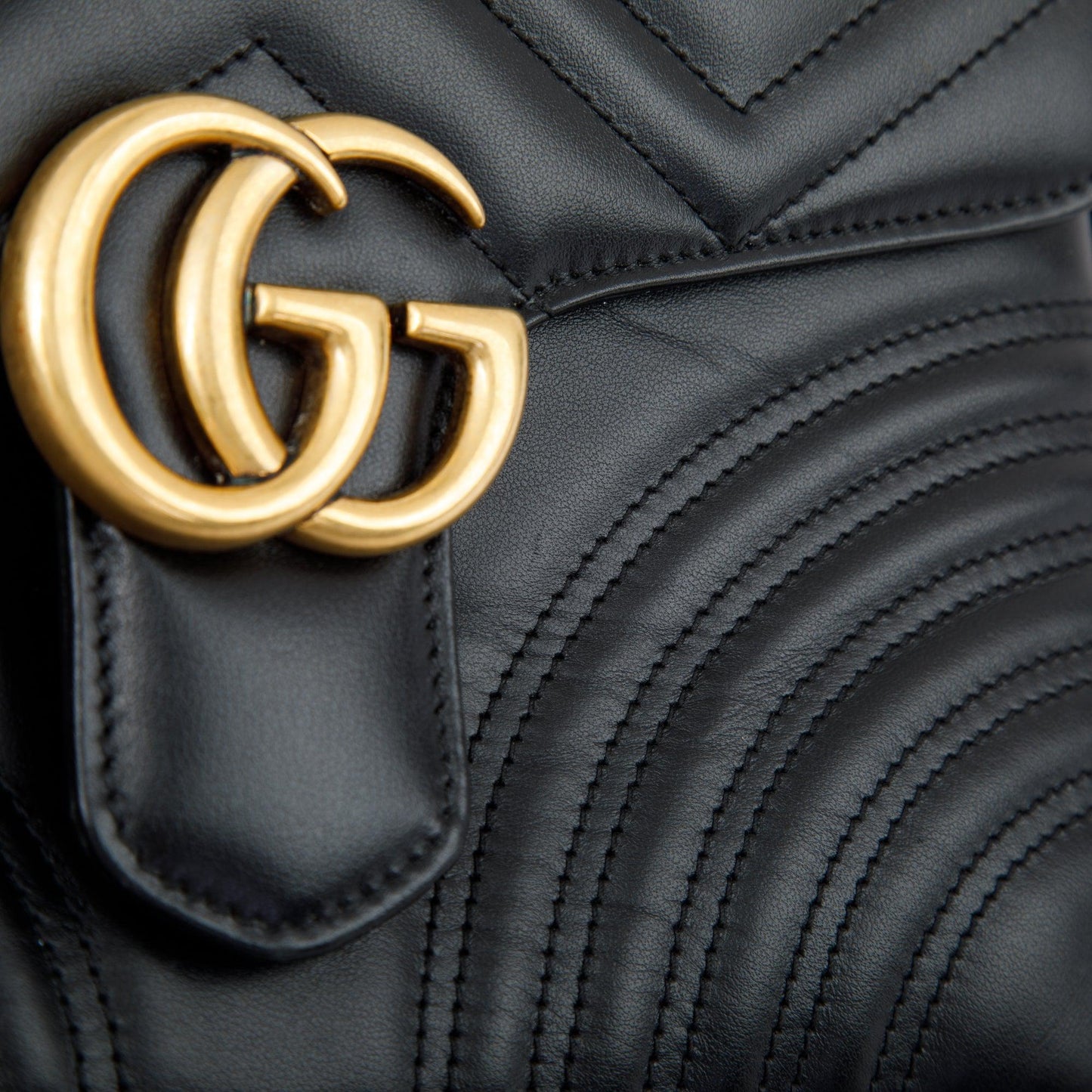 Gucci GG Marmont Small Top Handle Bag