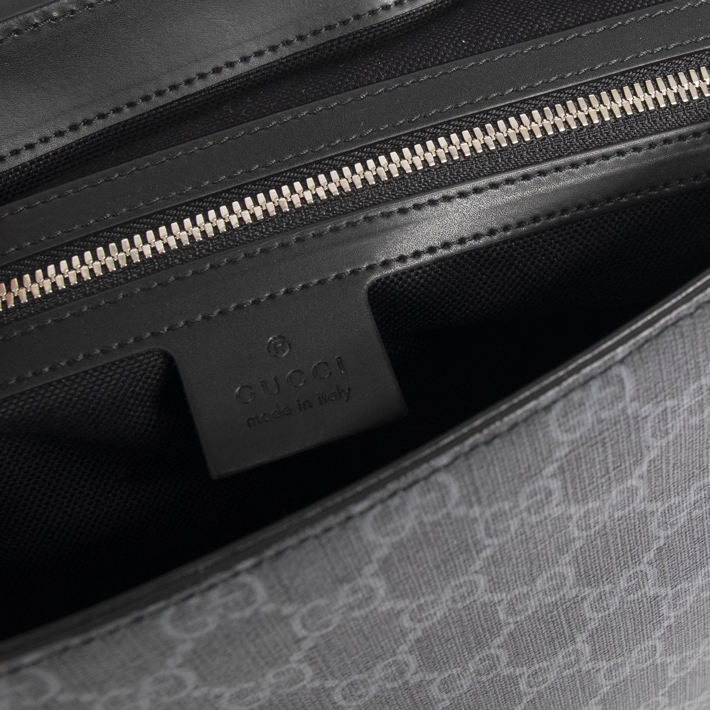 Gucci GG Supreme Black Flap Messenger Bag