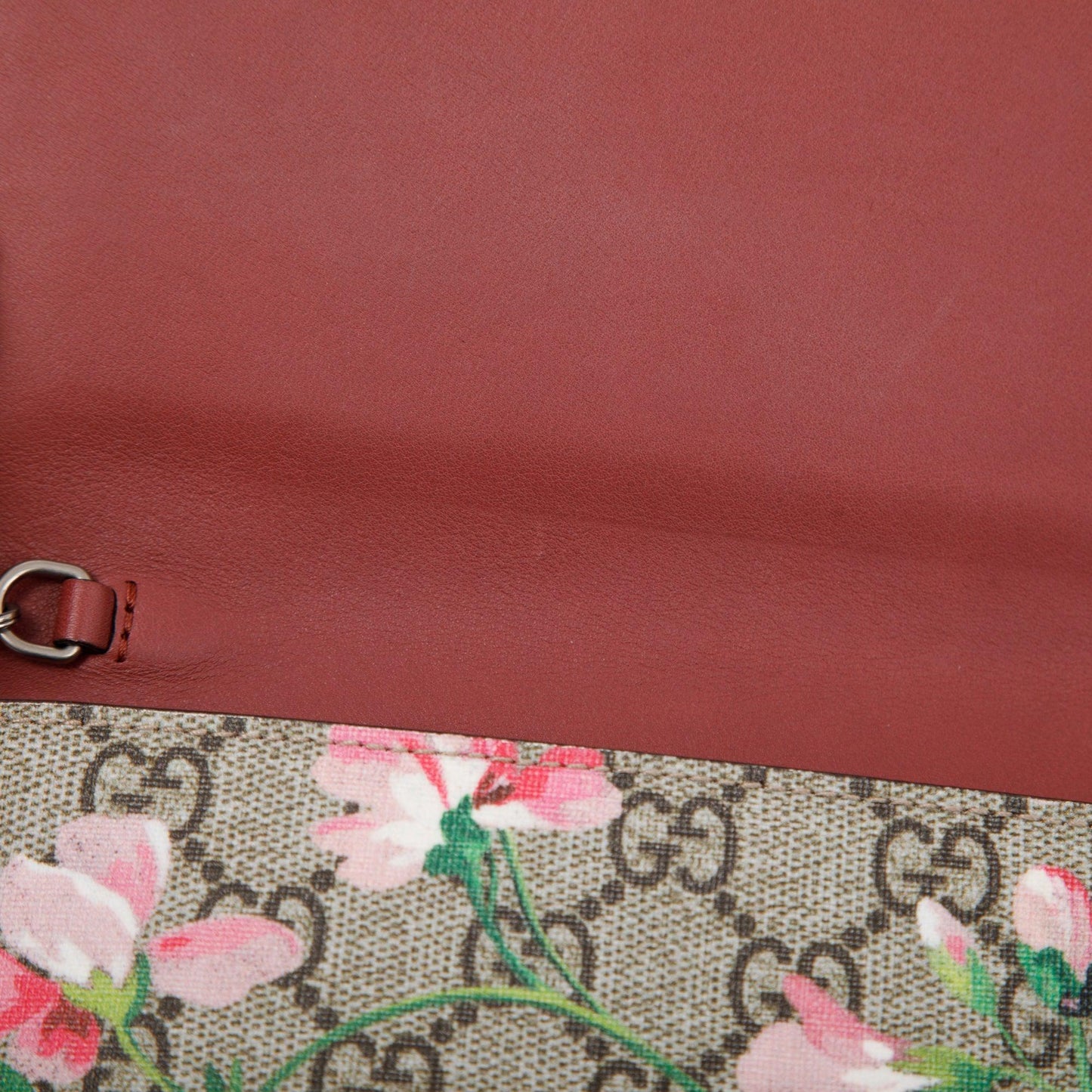 Gucci GG Supreme Blooms Wallet On Chain