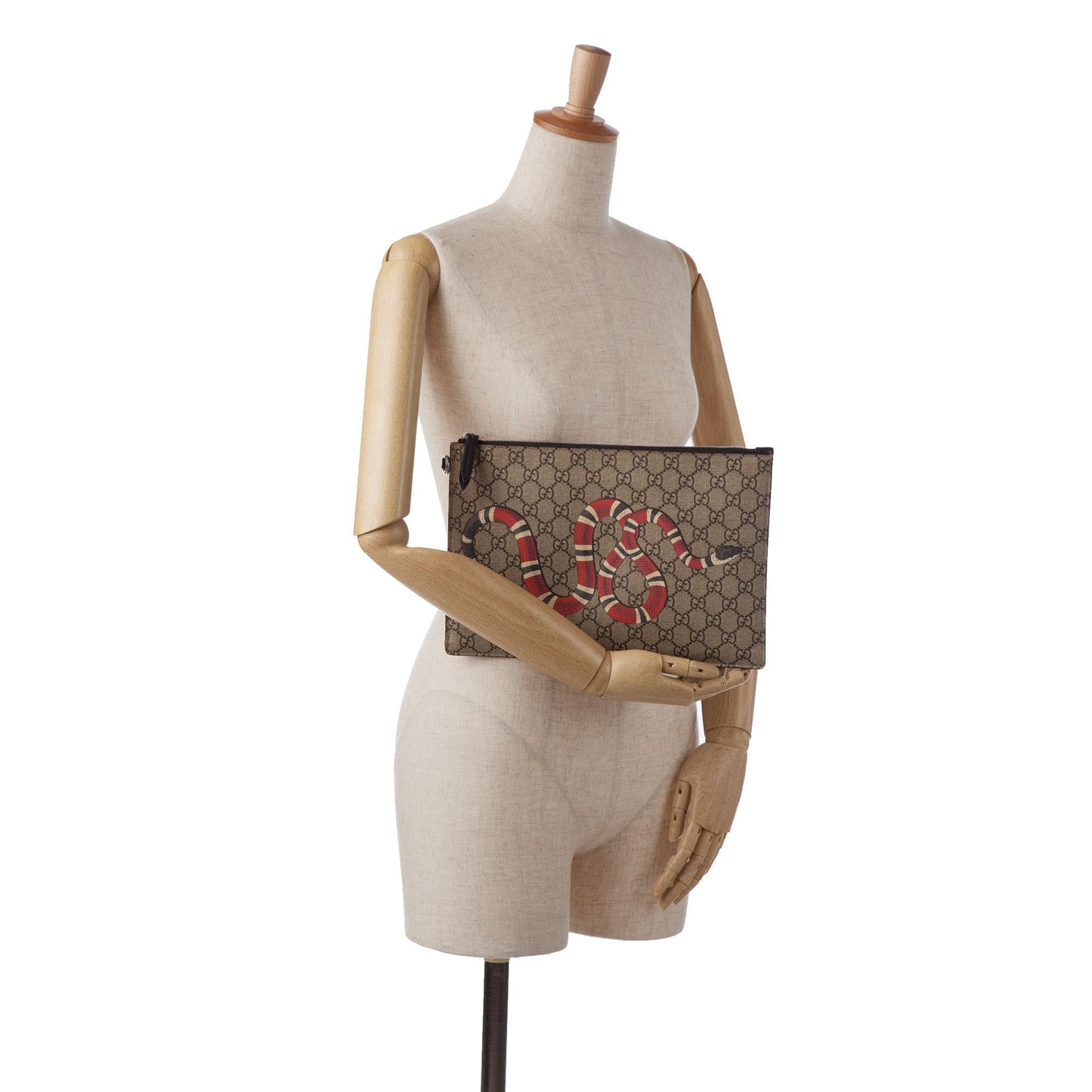 Gucci GG Supreme Kingsnake Clutch Bag (SHG-qHejCL)