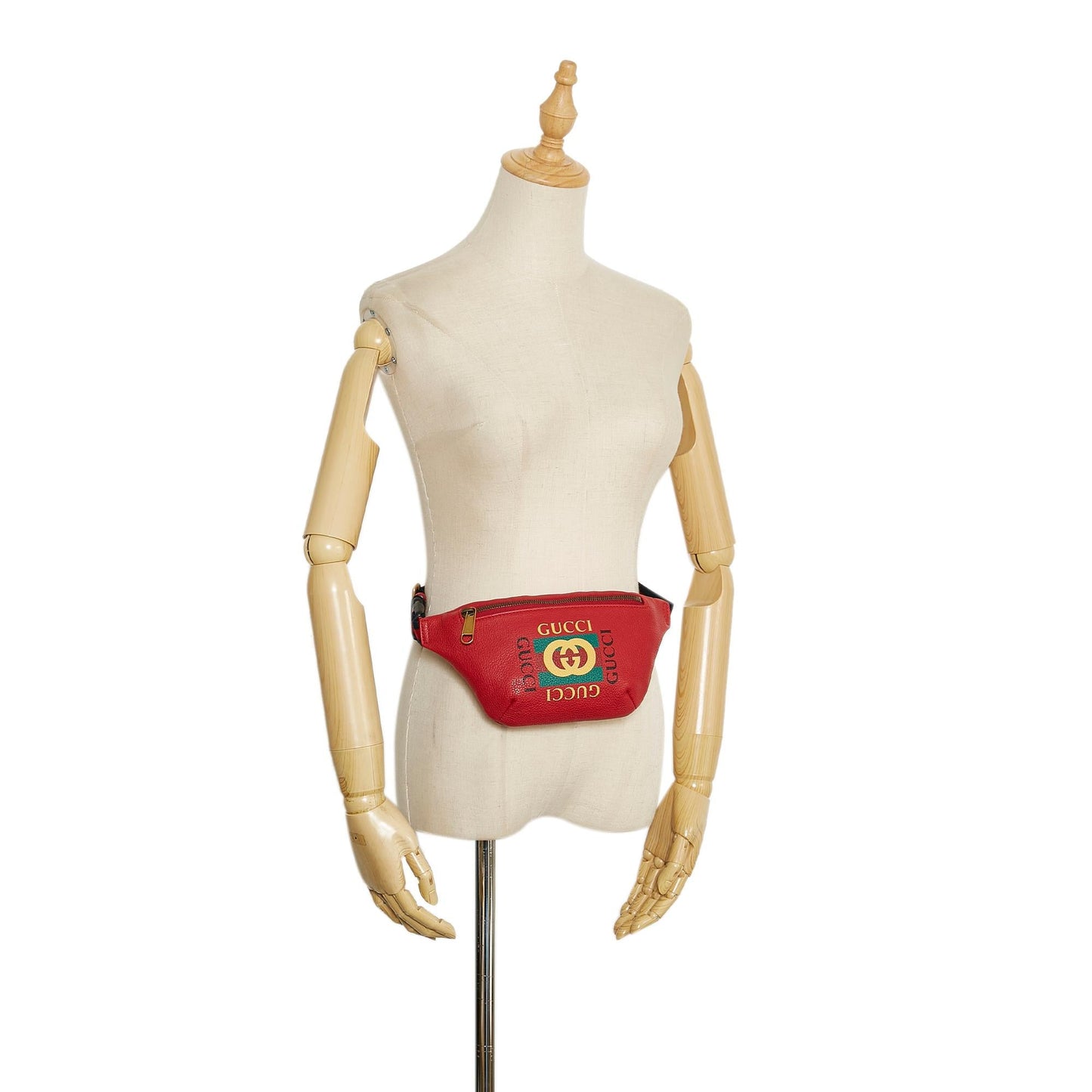 Gucci Gucci Logo Belt Bag (SHG-nYytnh)