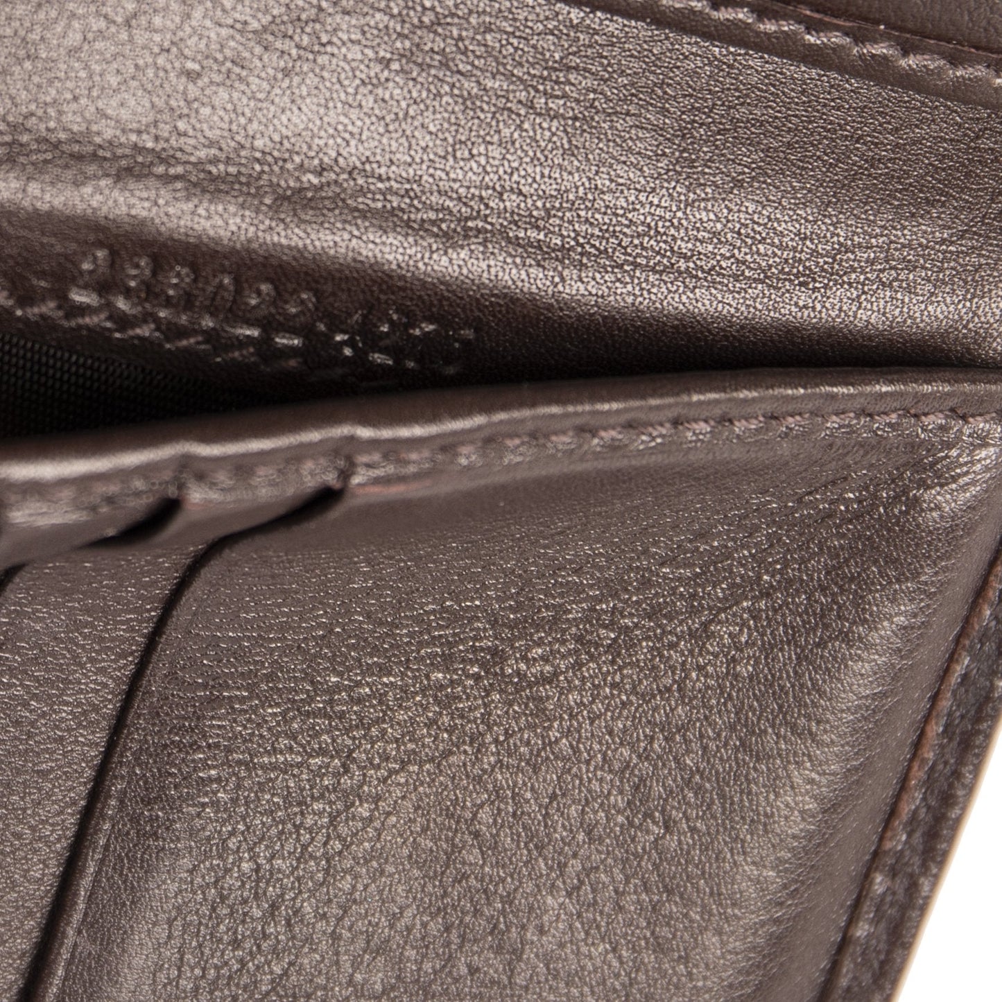 Gucci Guccissima Leather Compact Wallet