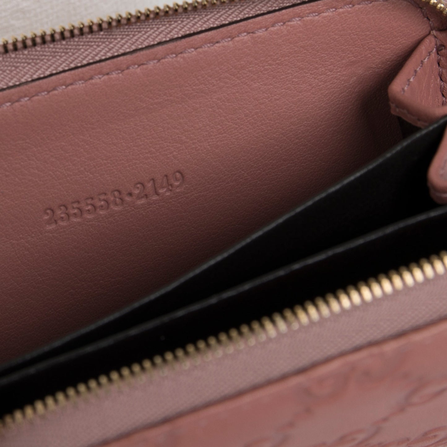 Gucci Guccissima Signature Card Case