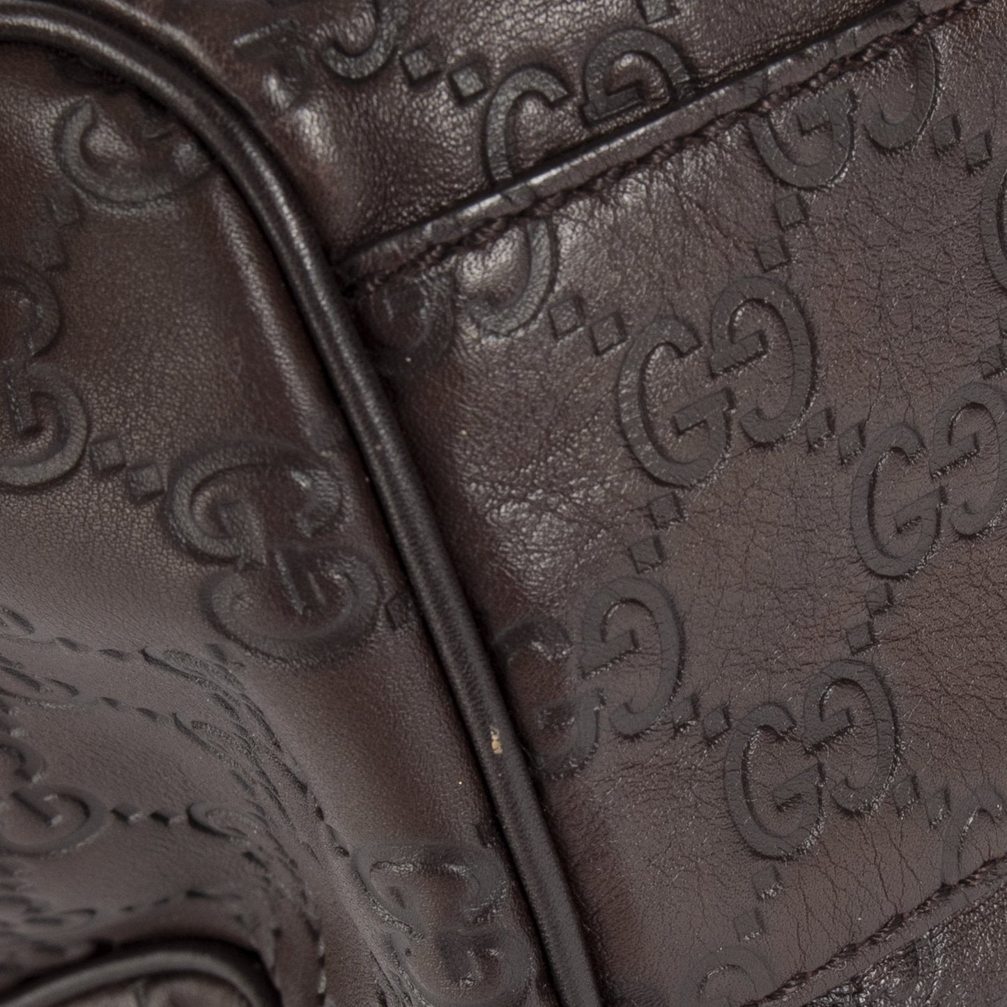 Gucci Medium GG Signature Sukey Tote