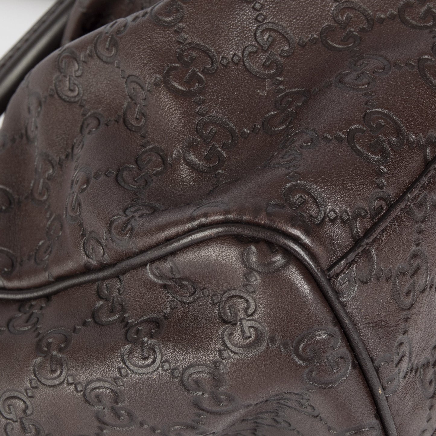 Gucci Medium GG Signature Sukey Tote