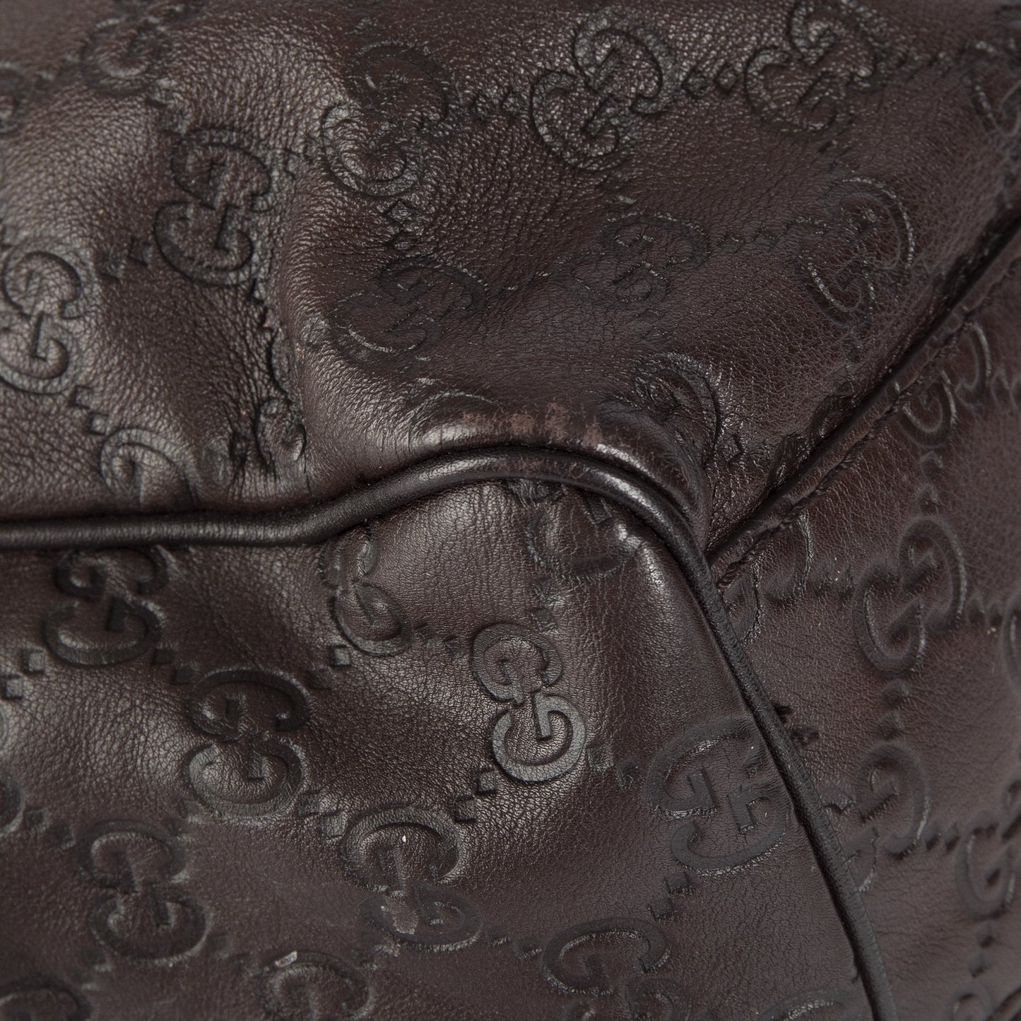 Gucci Medium GG Signature Sukey Tote