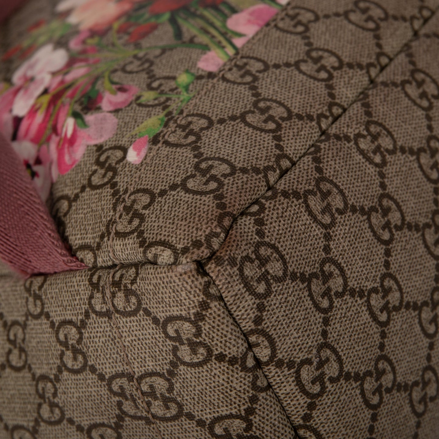 Gucci Medium GG Supreme Blooms Backpack