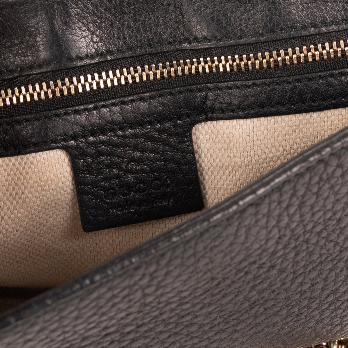 Gucci Medium Soho Chain Crossbody Bag