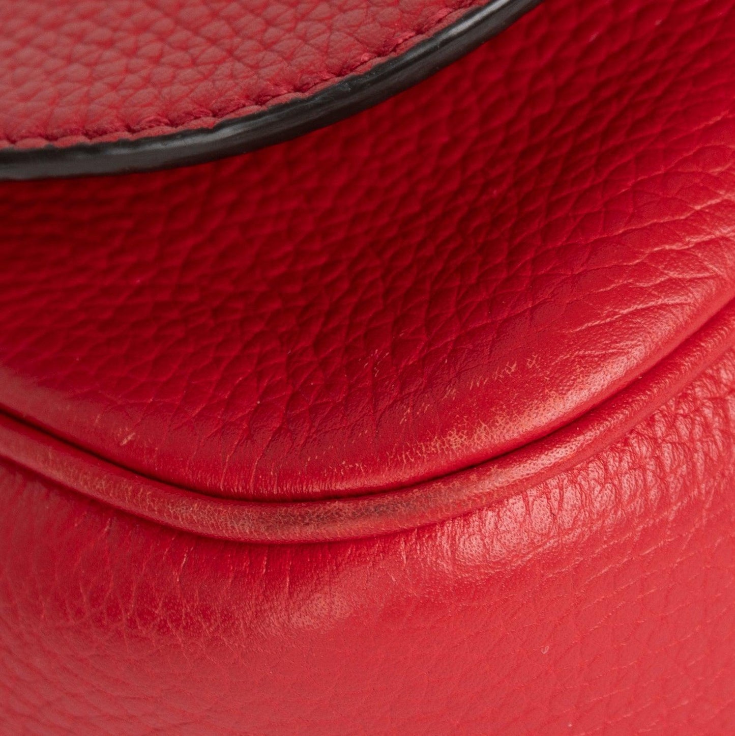 Gucci Medium Soho Chain Crossbody Bag