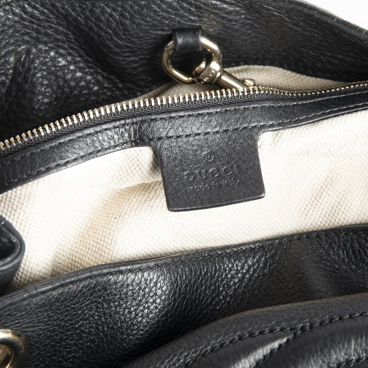 Gucci Medium Soho Chain Shoulder Bag