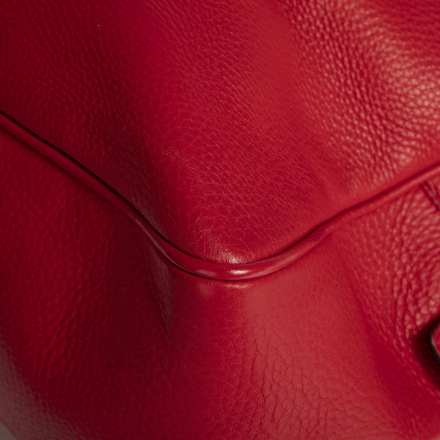 Gucci Medium Soho Chain Zip Shoulder Bag