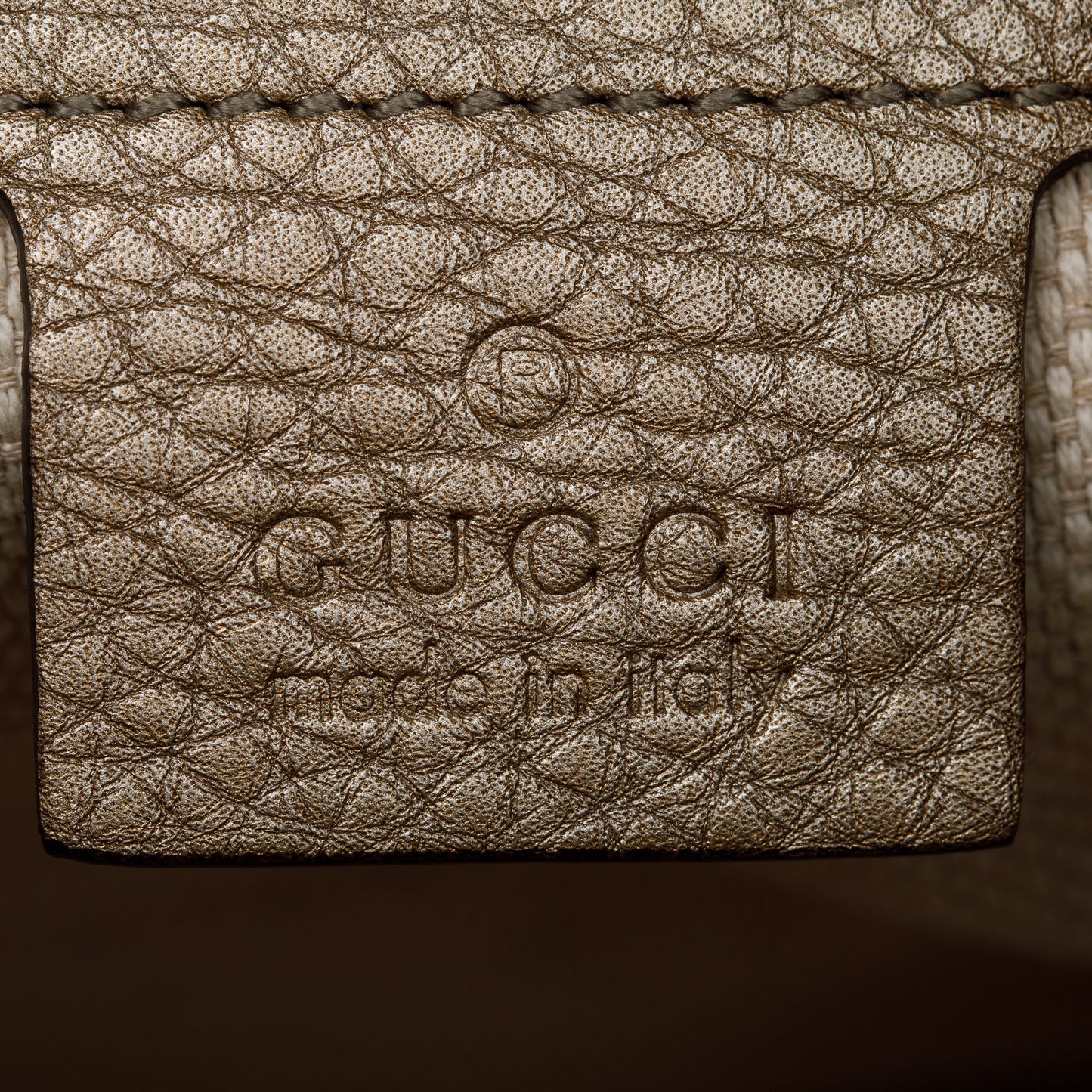 Gucci Metallic Gold Pebbled Calfksin Leather Medium Soho Chain Tote