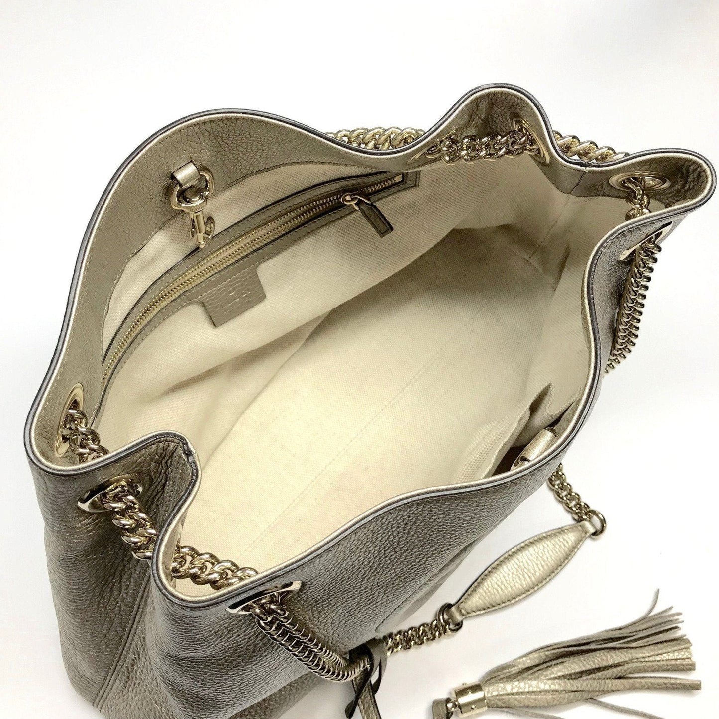 Gucci Metallic Pebbled Calfskin Soho Chain Tote Bag