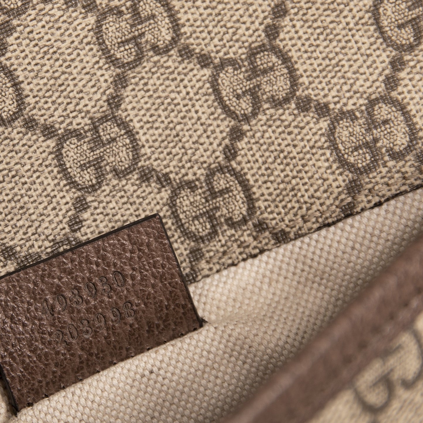 Gucci Neo Vintage GG Supreme Belt Bag
