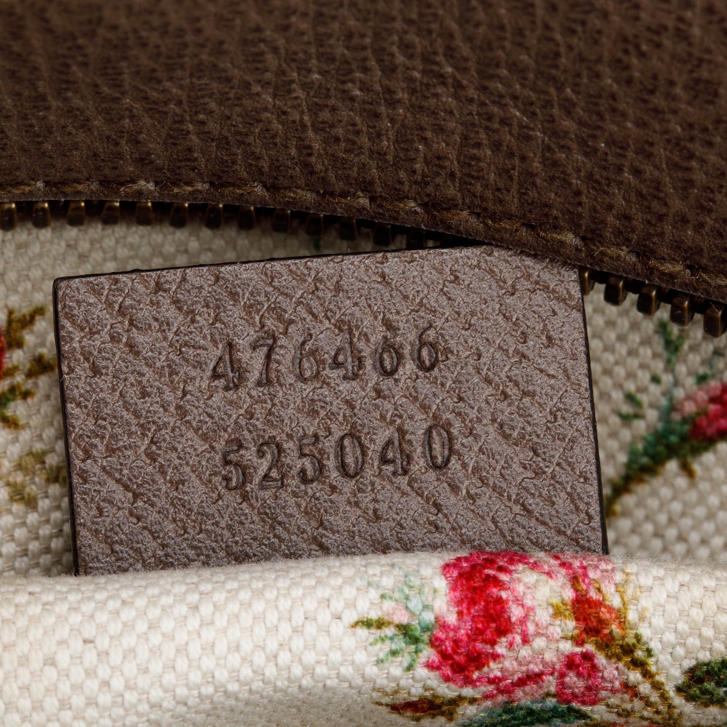 Gucci Neo Vintage GG Supreme Messenger Bag