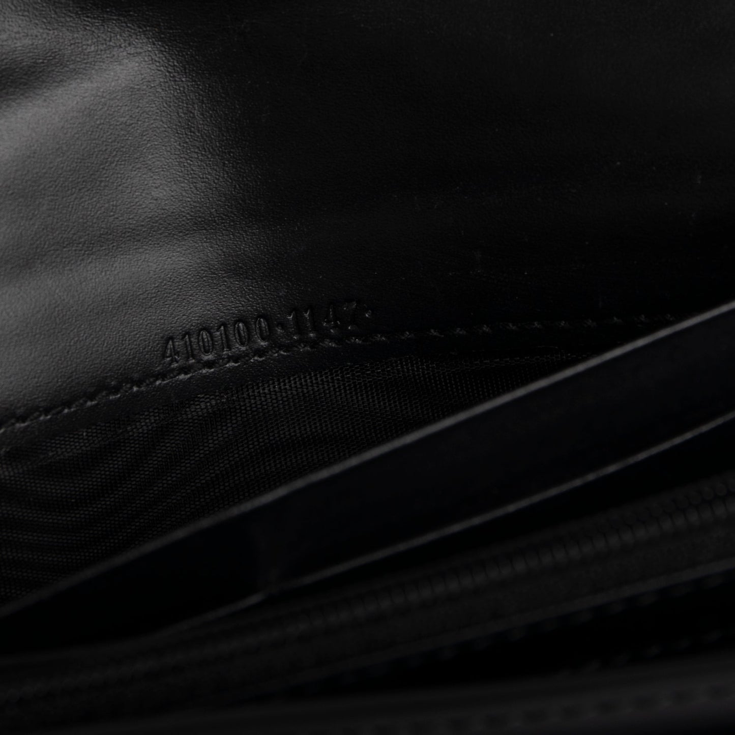 Gucci Signature Leather Continental Wallet