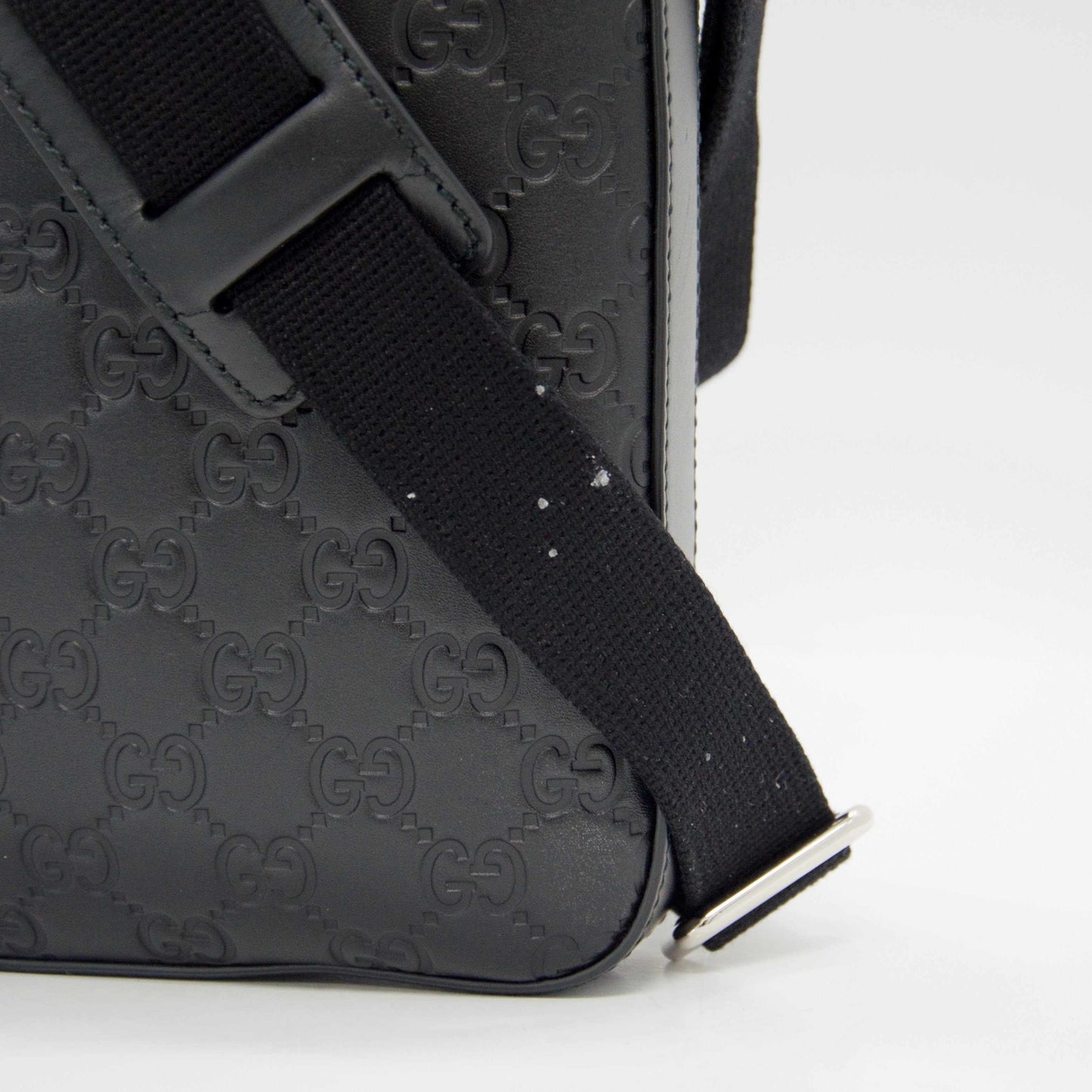 Gucci Signature Leather Messenger Bag