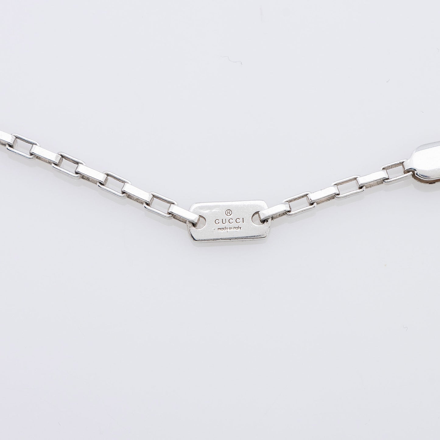 Gucci Sterling Silver Logo Plate Chain Link Necklace