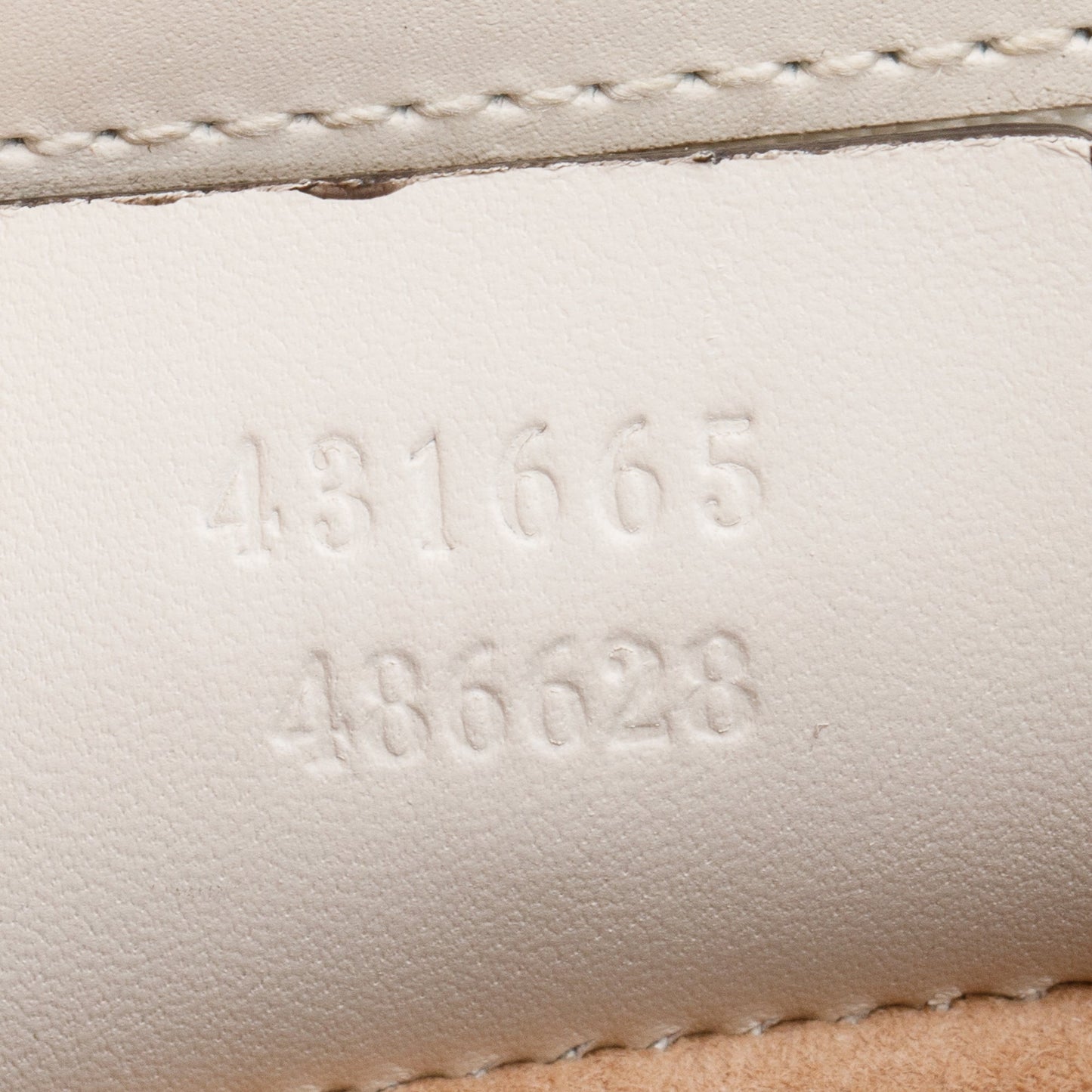Gucci White Calfskin Leather Animal Studs Medium Sylvie Handle Bag