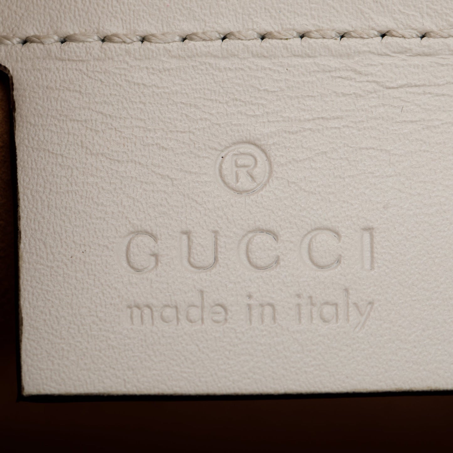 Gucci White Calfskin Leather Maxi Sylvie Handle Bag