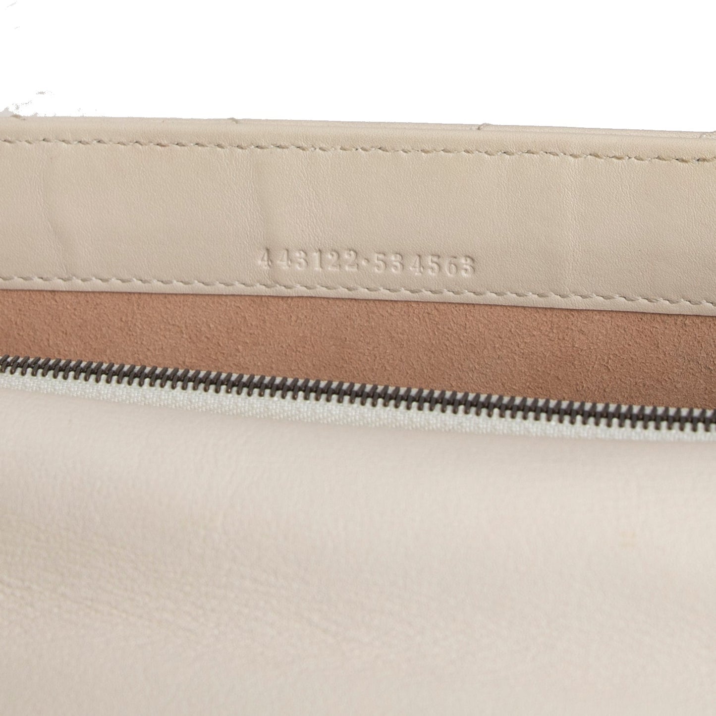Gucci White Calfskin Matelasse Marmont Chain Wallet