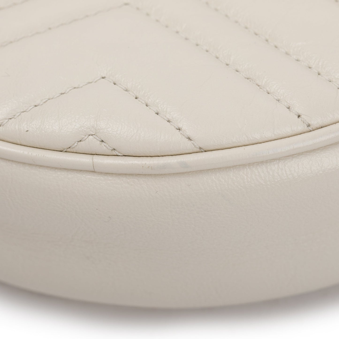 Gucci White GG Marmont Matelasse Leather Mini Round Shoulder Bag