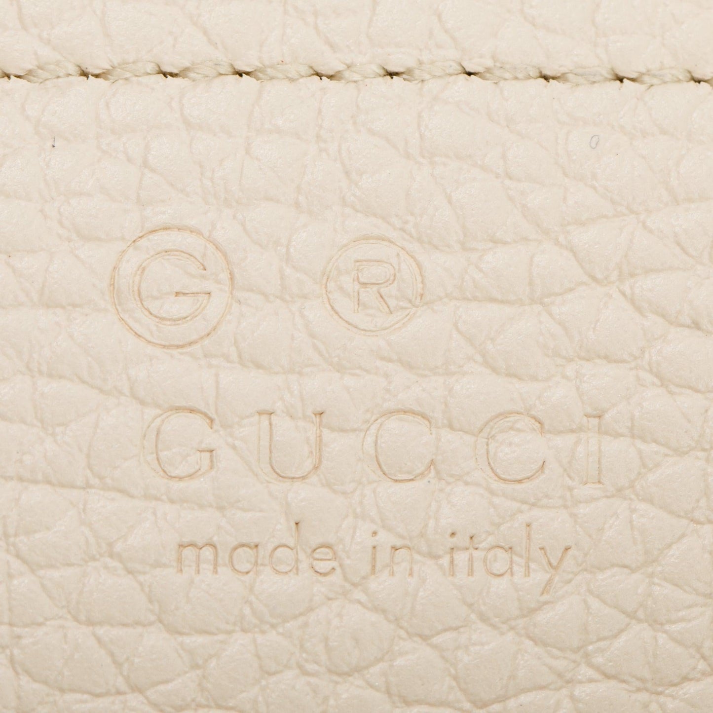 Gucci White Grained Calfskin Leather Medium Soho Chain Crossbody Bag