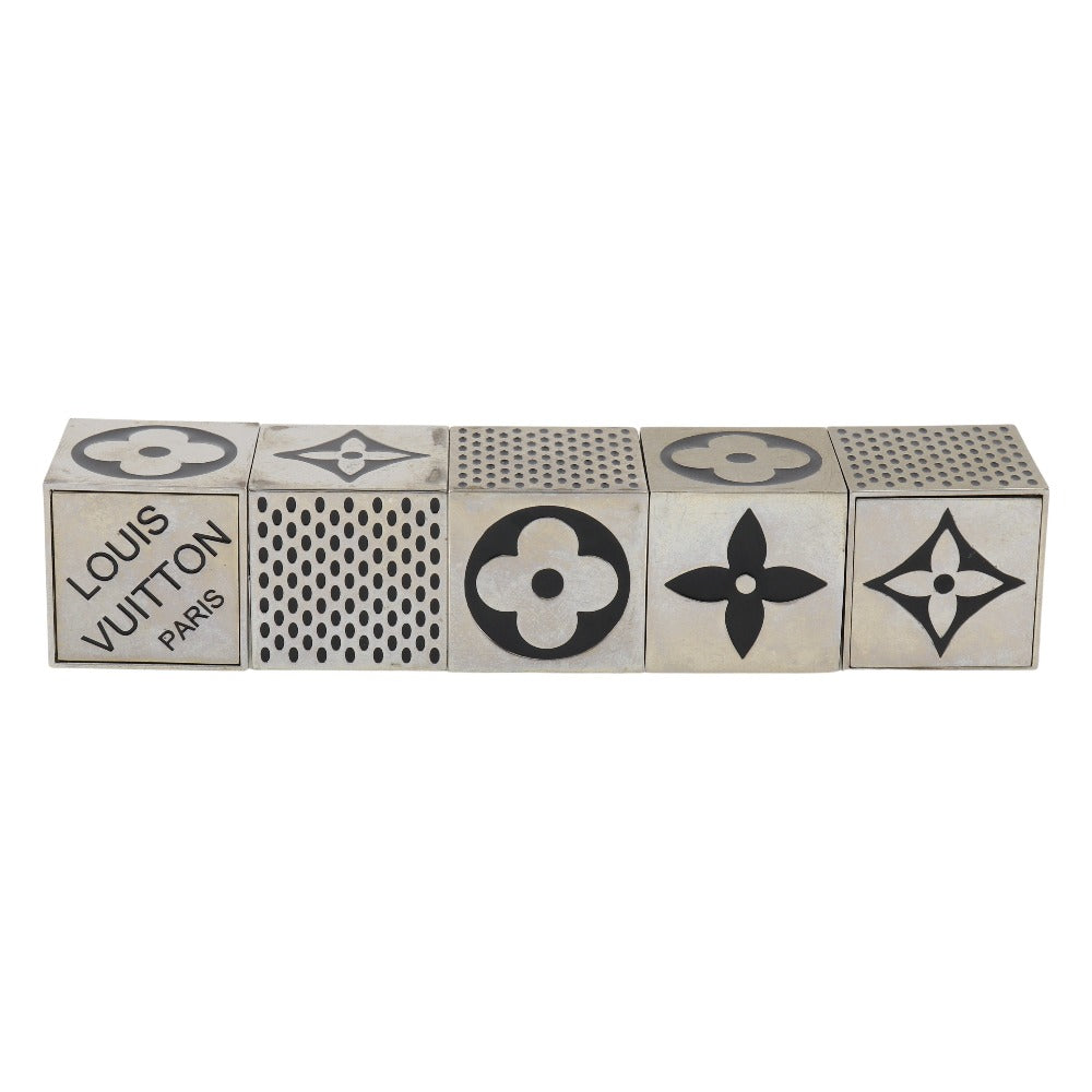 LOUIS VUITTON Other miscellaneous goods M99454 magnet Silver Table game Cube game mens(Unisex)