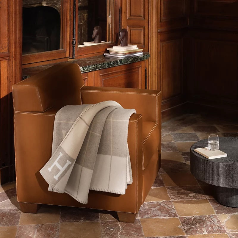 HERMÈS CLASSIC AVALON III THROW BLANKET