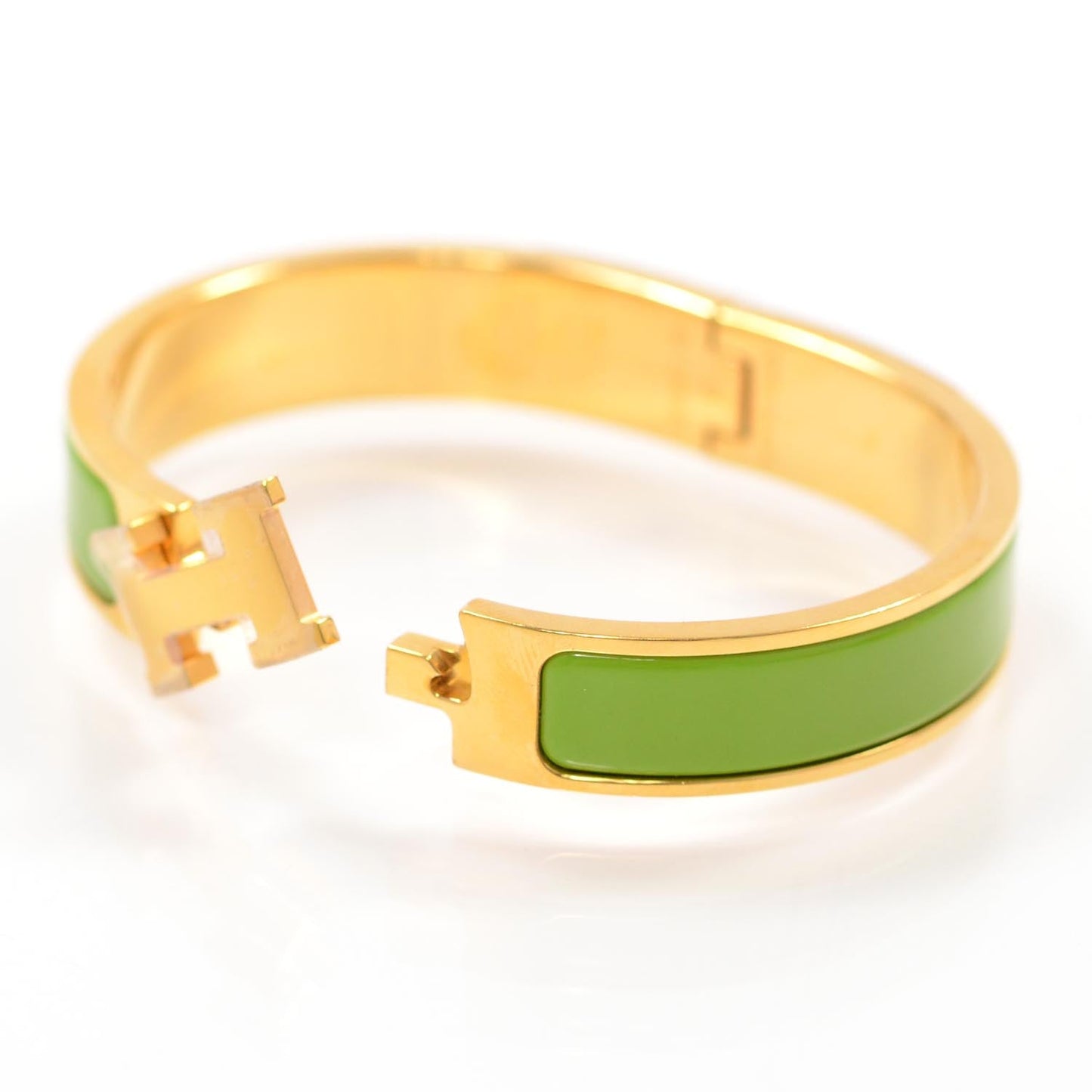 HERMÈS ENAMEL NARROW CLIC CLAC H BRACELET IN GREEN