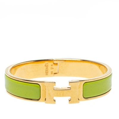 HERMÈS ENAMEL NARROW CLIC CLAC H BRACELET IN GREEN