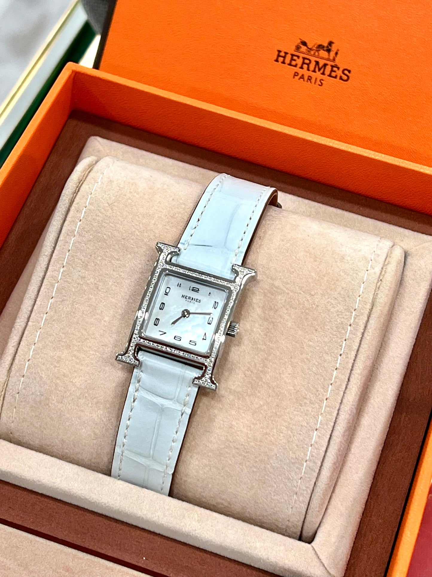 HERMÈS HEURE H 25MM DIAMOND WATCH