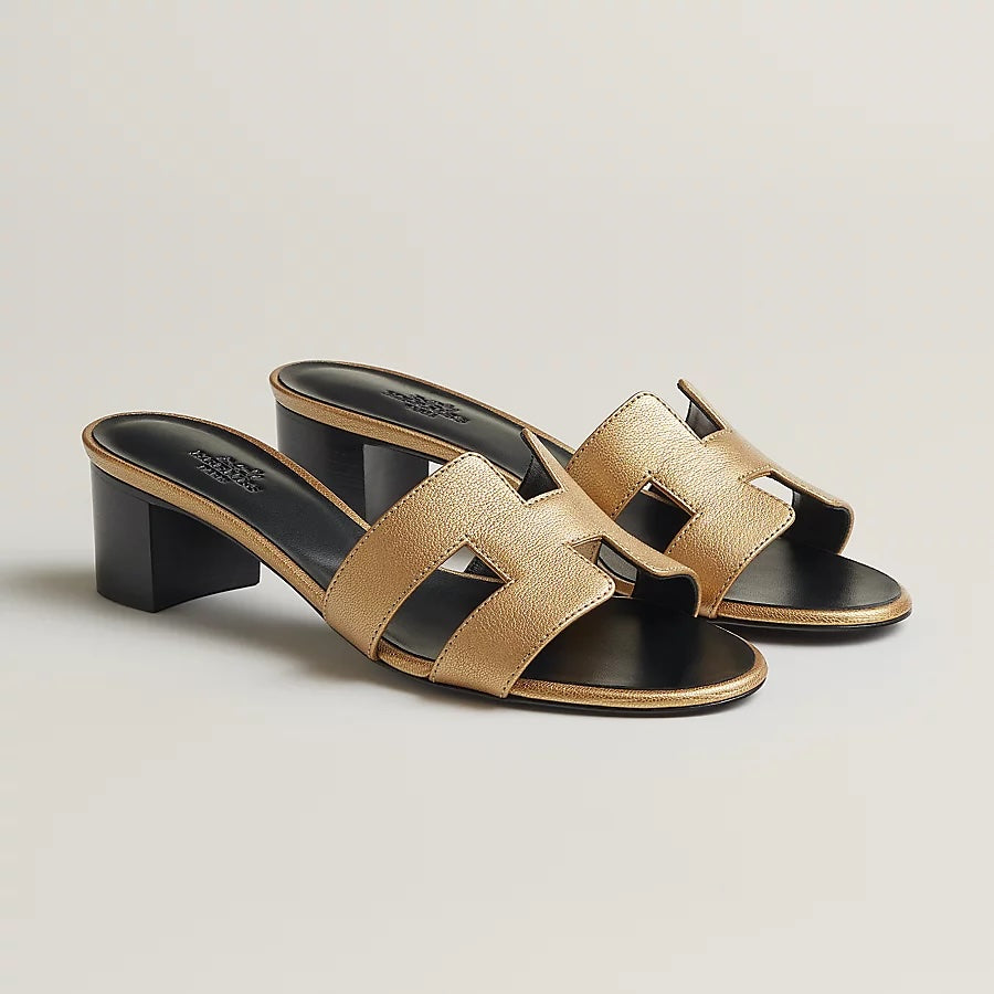 HERMÈS METALLIC GOATSKIN LEATHER OASIS SANDALS