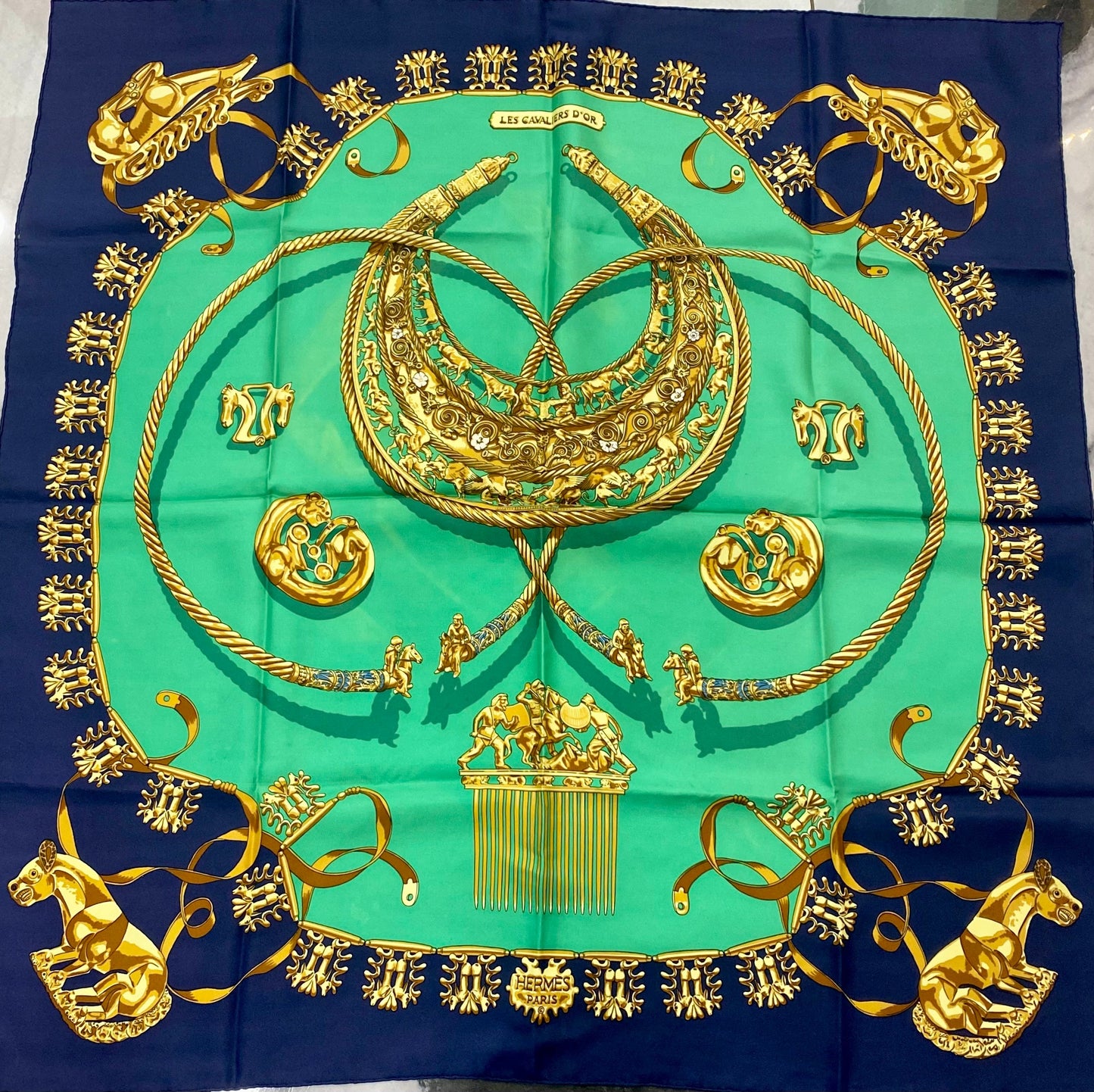 HERMÈS PARIS CARRE TITRE LES CAVALIERS D'OR SILK SCARF