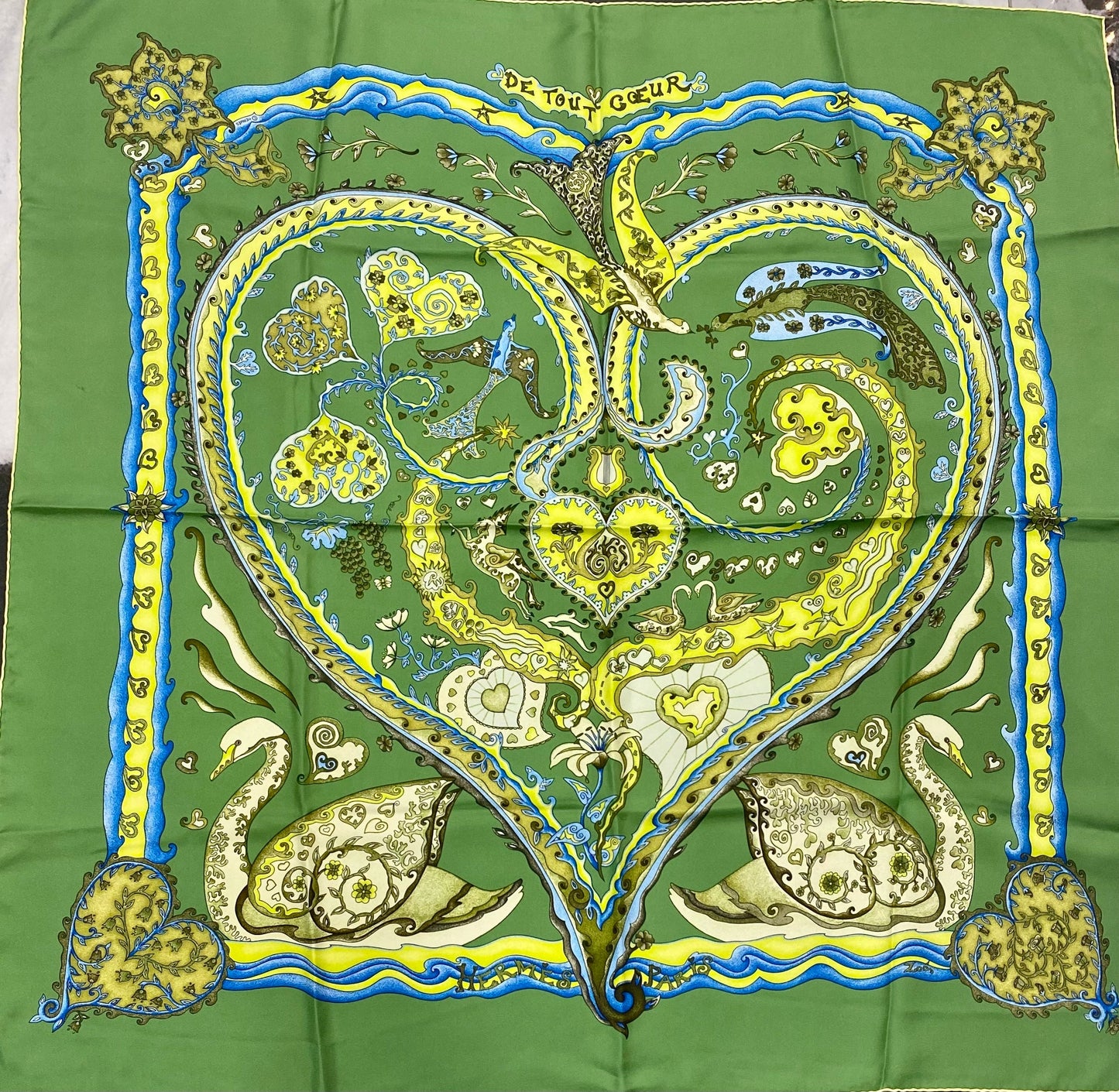 HERMÈS VINTAGE DE TOUT COEUR SWANS SILK SCARF