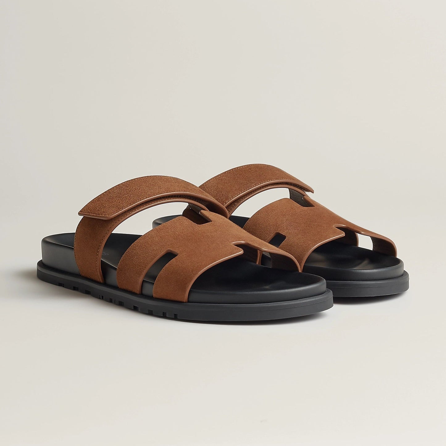 HERMÈS CALFSKIN LEATHER CHYPRE MULES