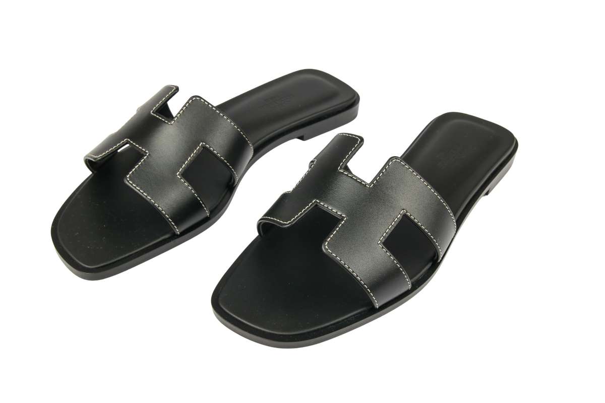 HERMÈS CALFSKIN LEATHER ORAN SANDALS MULES