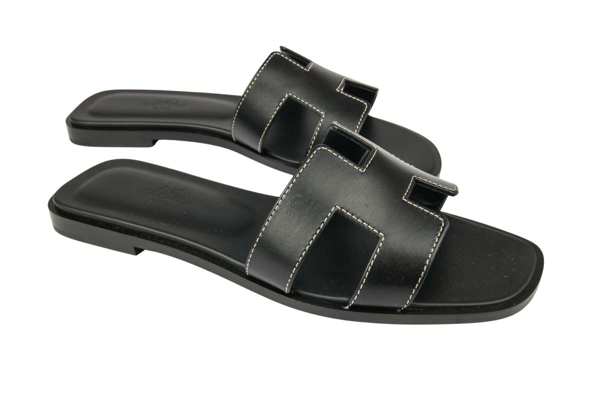 HERMÈS CALFSKIN LEATHER ORAN SANDALS MULES
