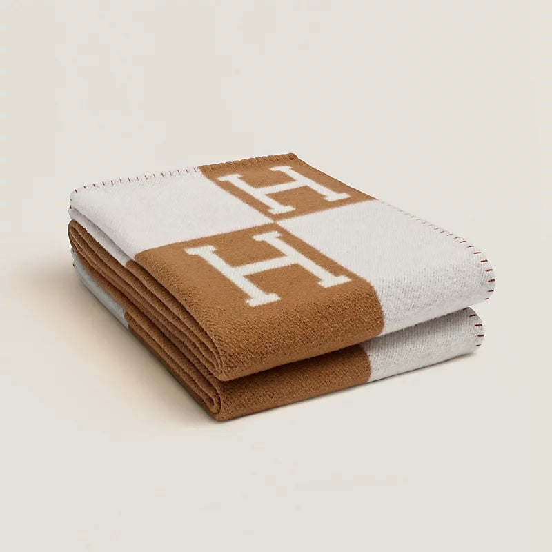 HERMÈS CLASSIC AVALON BLANKET IN ECRU CAMEL