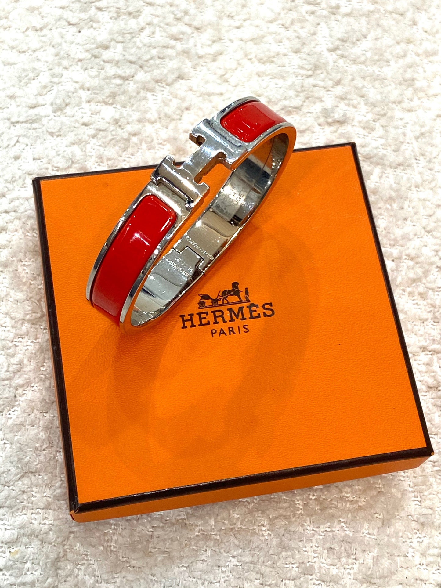 HERMÈS CLIC CLAC H ENAMEL BRACELET PM ROUGE AMARANTE