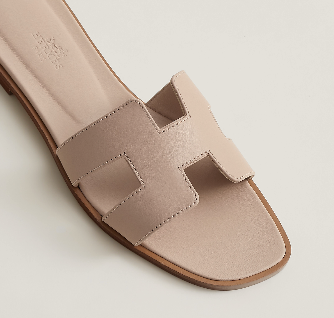 HERMÈS  LEATHER ORAN SANDALS