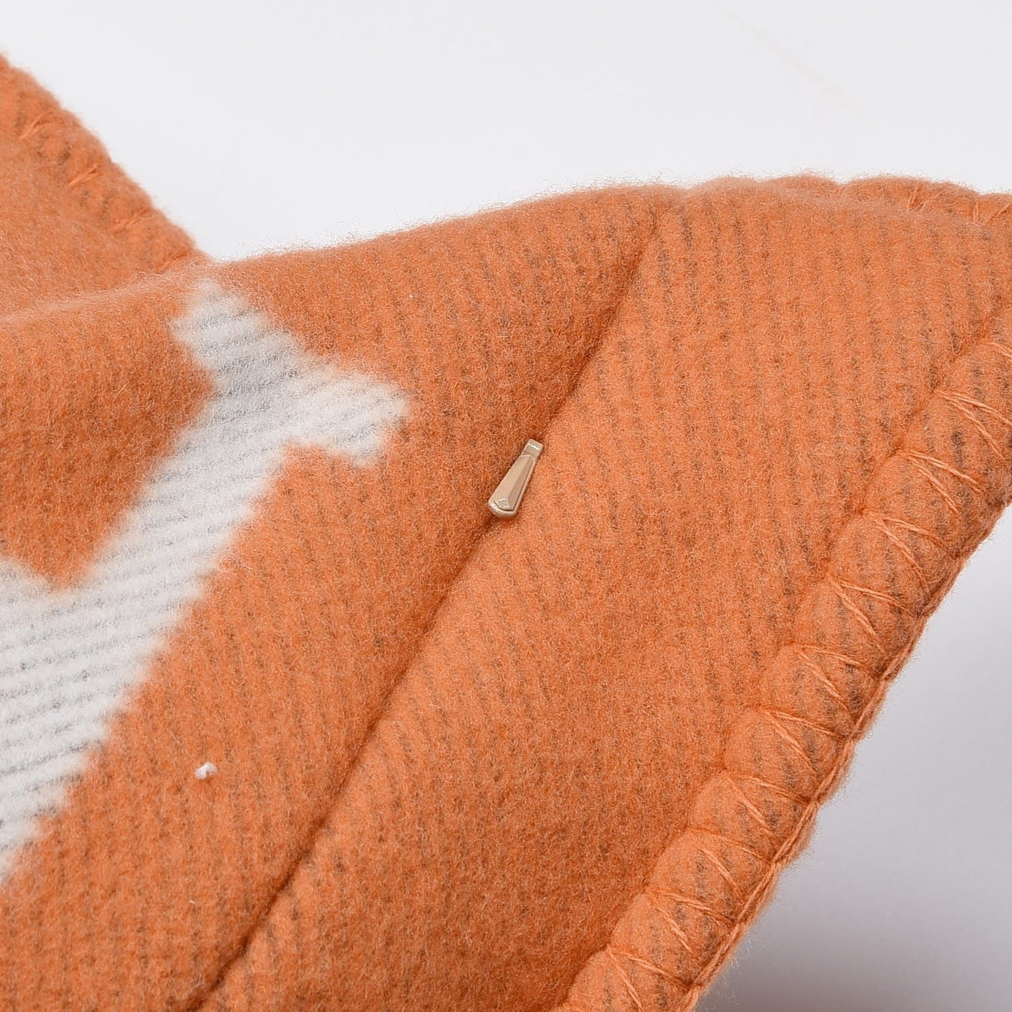 HERMÈS AVALON ECRU & POTRRON SIGNATURE H PILLOW CASE