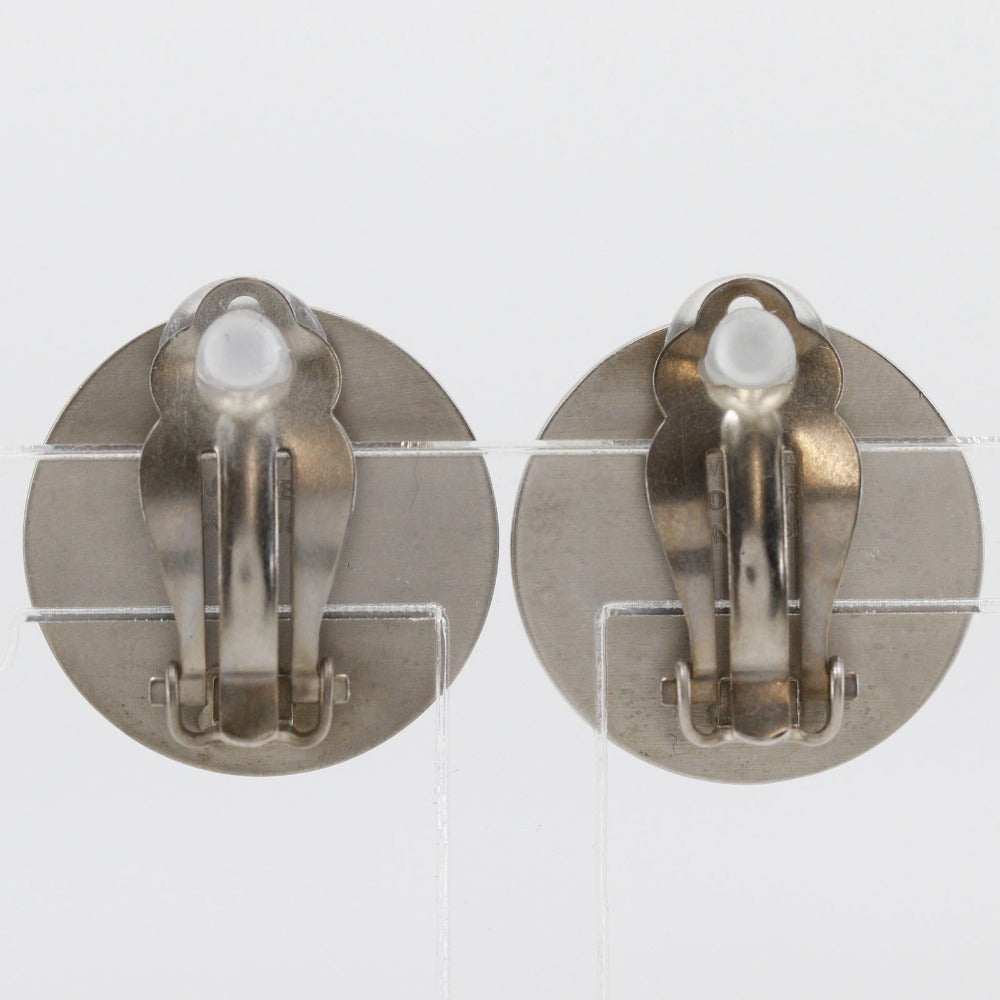 HERMES Earring Metal, Shell Silver vintage BIJOUTERIE FANTAISIE Ceria Women