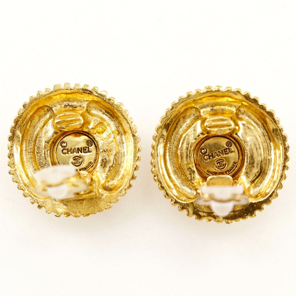 CHANEL Earring Plated Gold, Faux Pearl gold vintage Women