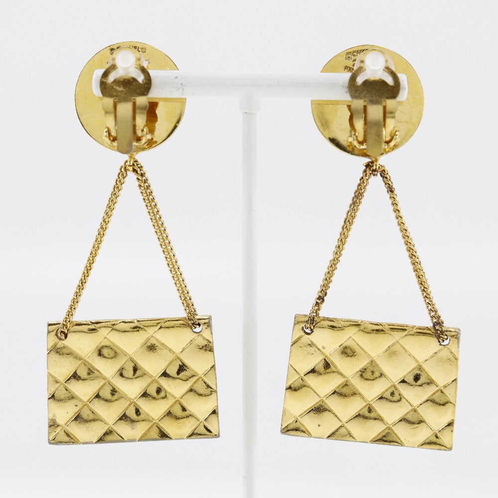 CHANEL Earring Plated Gold gold Matelasse motif COCO Mark Women