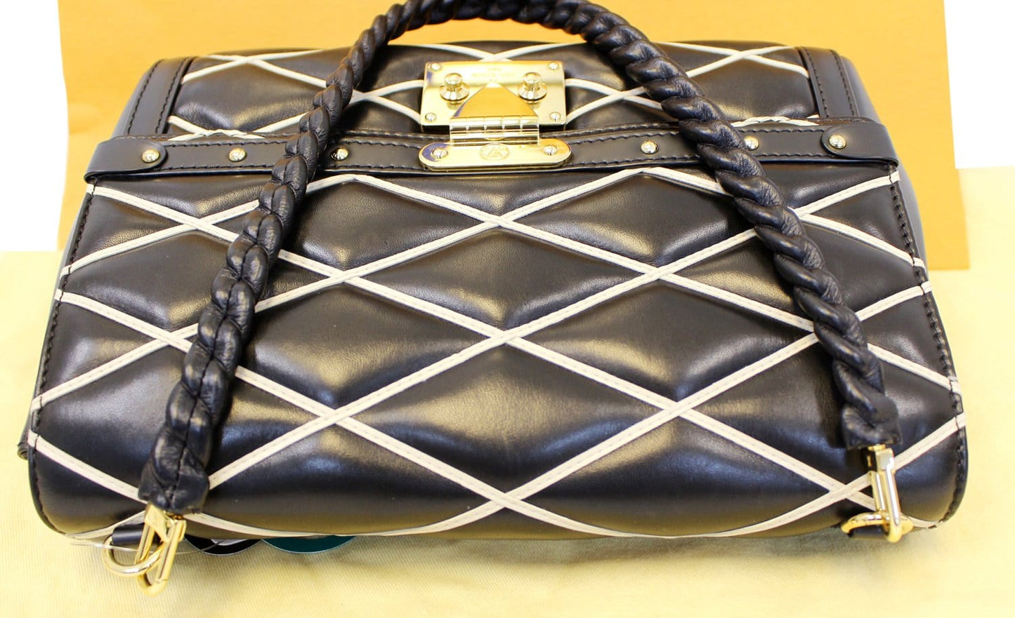 LOUIS VUITTON Lambskin Leather Malletage Pochette Flap Shoulder Bag - 20% Off